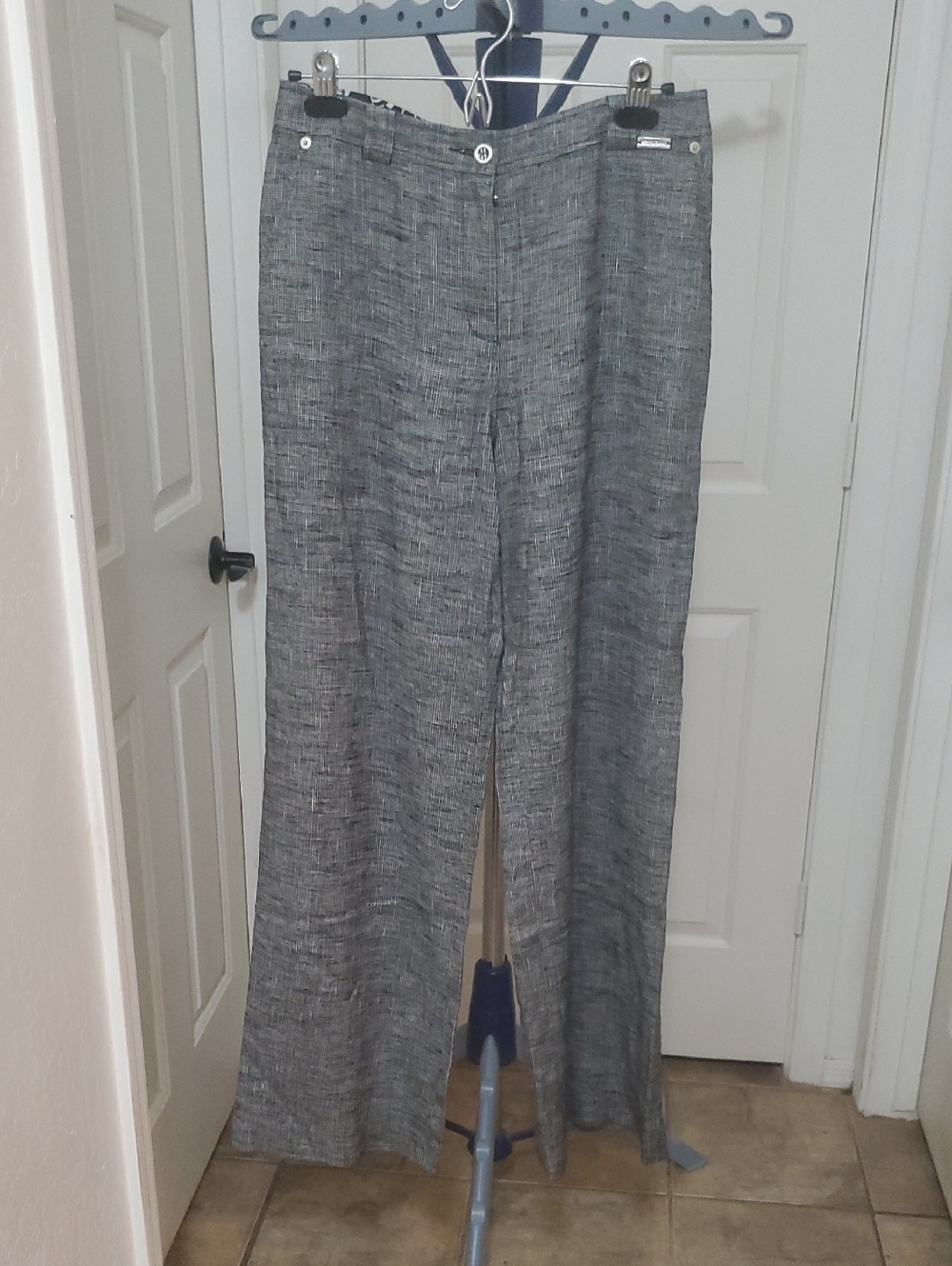St. John Wide-Leg Pants in Heathered Gray